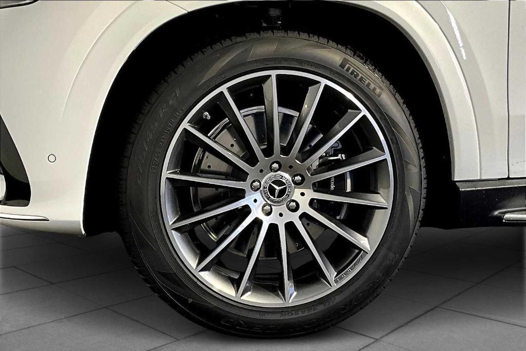 new 2026 Mercedes-Benz GLE 450 car, priced at $84,340