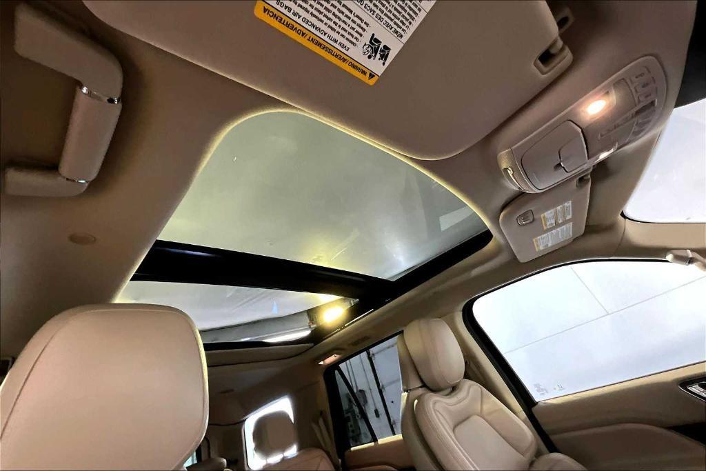 used 2020 Lincoln Navigator car, priced at $35,998