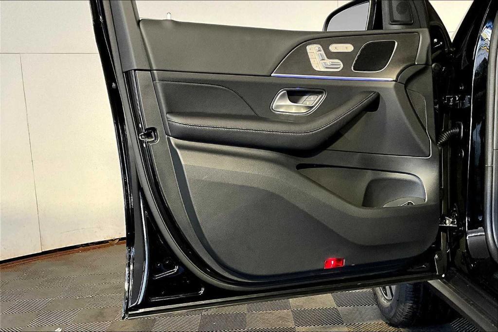 new 2026 Mercedes-Benz GLE 350 car, priced at $68,115