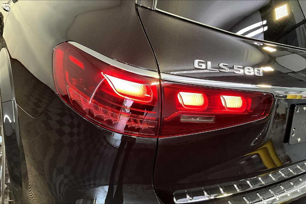 new 2025 Mercedes-Benz GLS 580 car, priced at $127,405