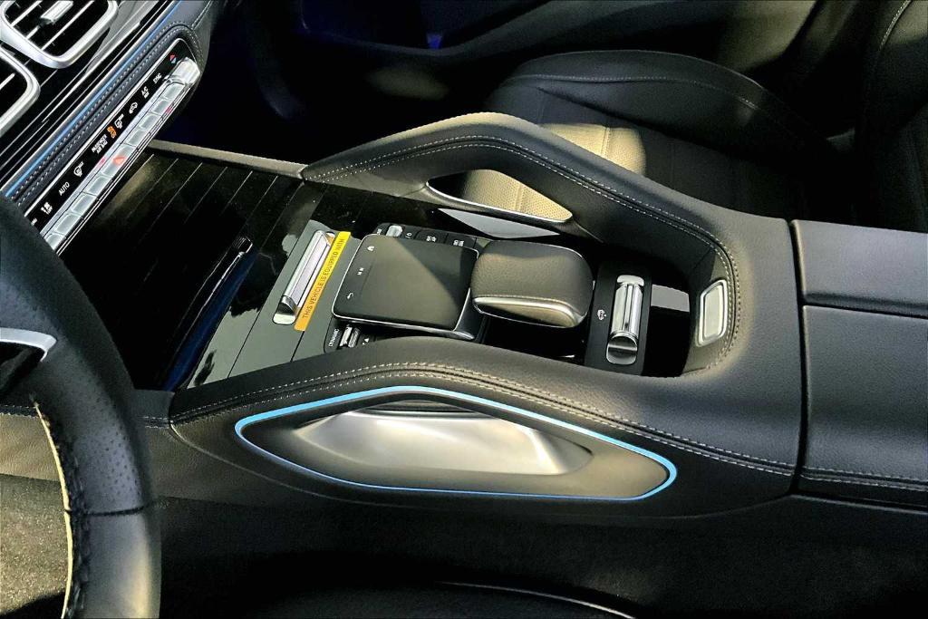 new 2025 Mercedes-Benz GLS 580 car, priced at $127,405