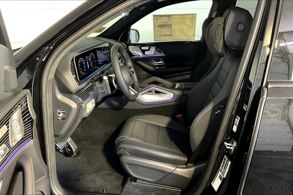 new 2025 Mercedes-Benz GLS 580 car, priced at $127,405