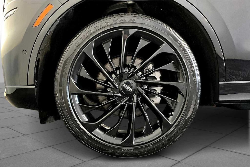 used 2021 Lincoln Aviator car, priced at $36,962