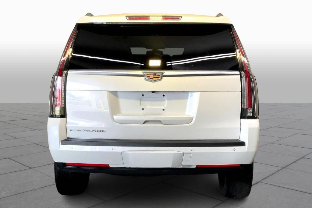 used 2019 Cadillac Escalade car, priced at $35,584
