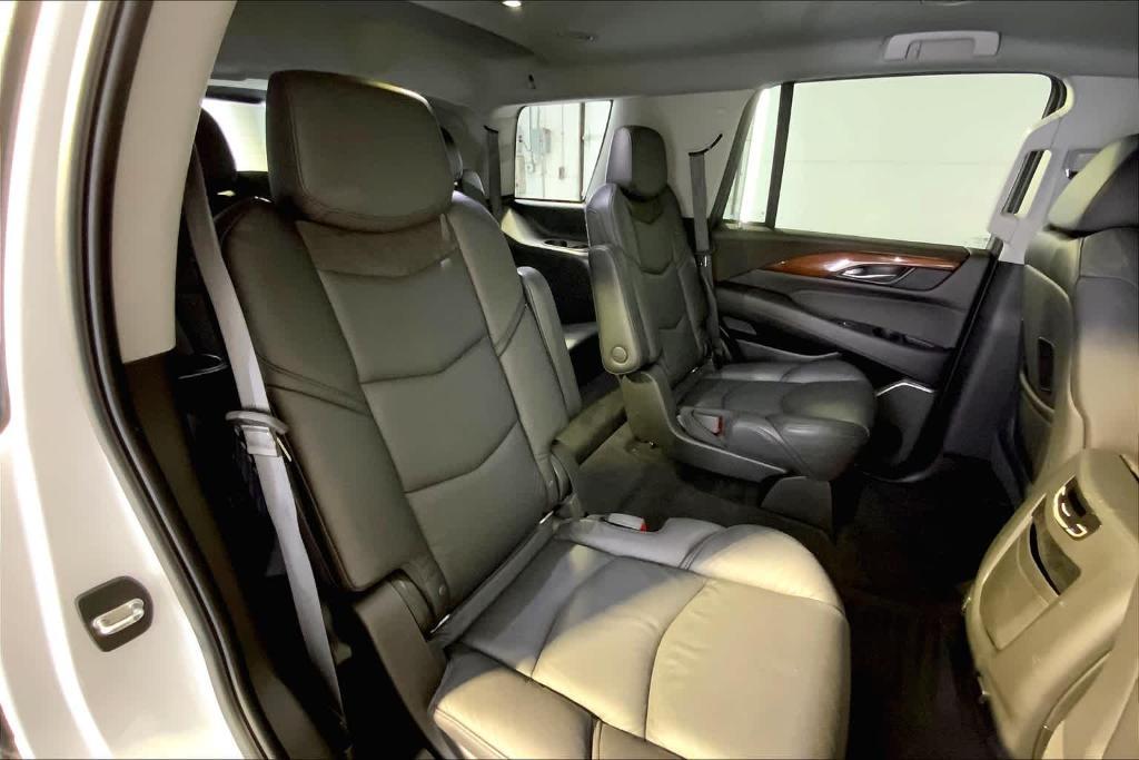 used 2019 Cadillac Escalade car, priced at $35,584