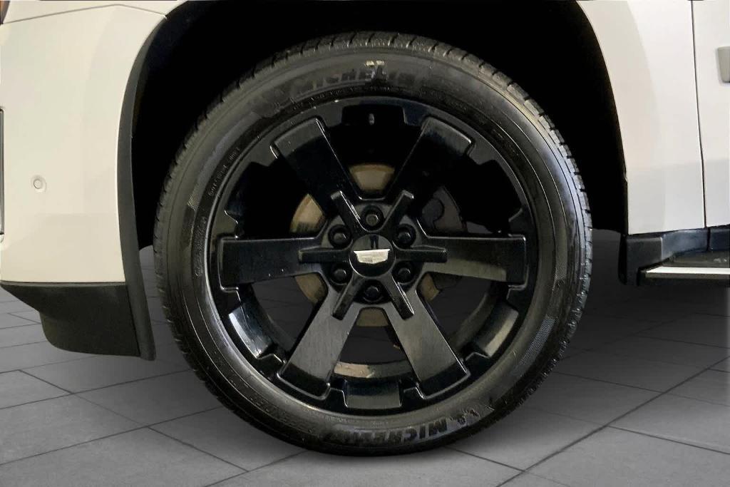 used 2019 Cadillac Escalade car, priced at $35,584