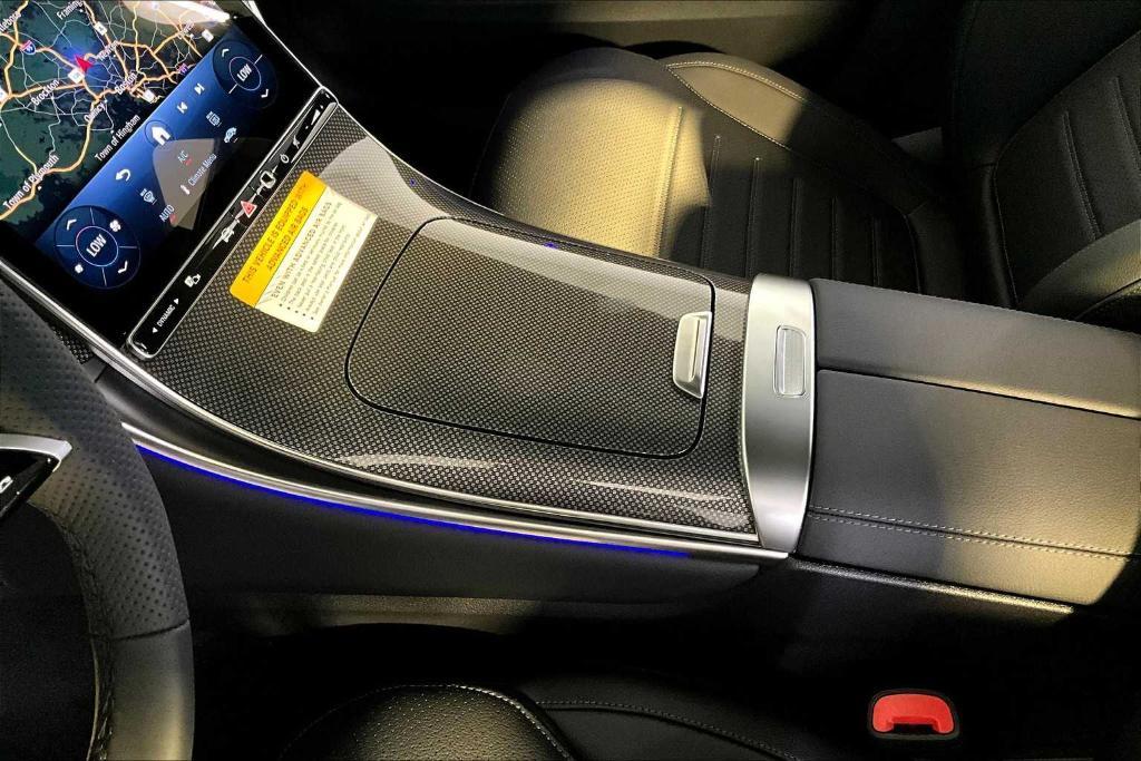 new 2025 Mercedes-Benz GLC 300 car, priced at $61,795