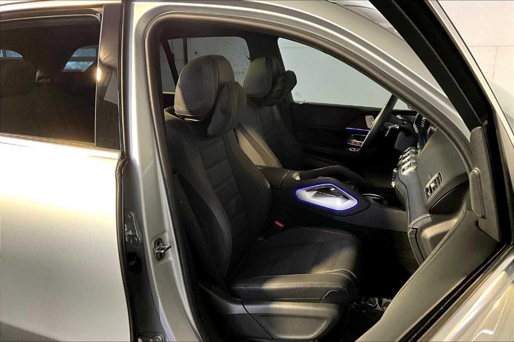 used 2025 Mercedes-Benz GLE 450 car, priced at $77,998