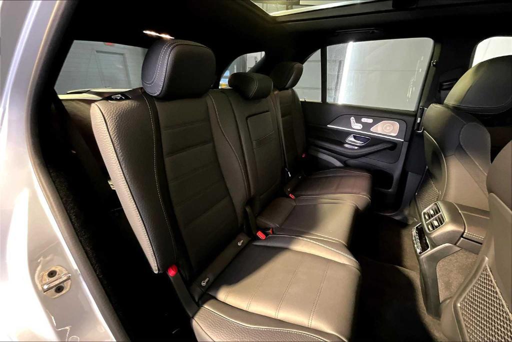 used 2025 Mercedes-Benz GLE 450 car, priced at $77,998