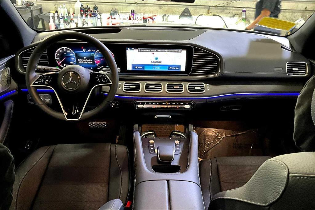 used 2025 Mercedes-Benz GLE 450 car, priced at $77,998