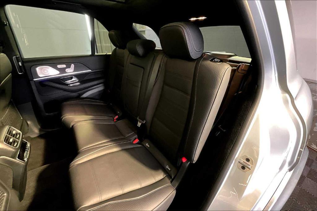 used 2025 Mercedes-Benz GLE 450 car, priced at $77,998