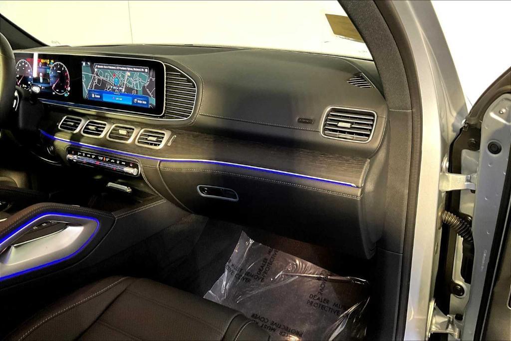 used 2025 Mercedes-Benz GLE 450 car, priced at $77,998