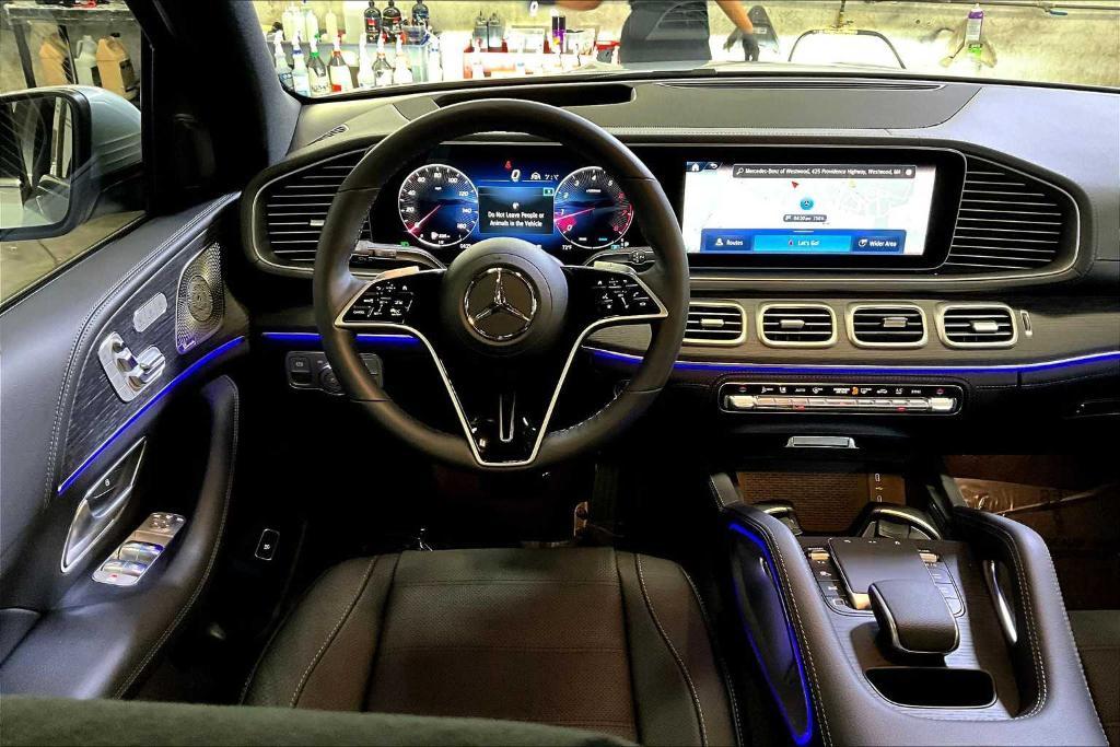 used 2025 Mercedes-Benz GLE 450 car, priced at $77,998