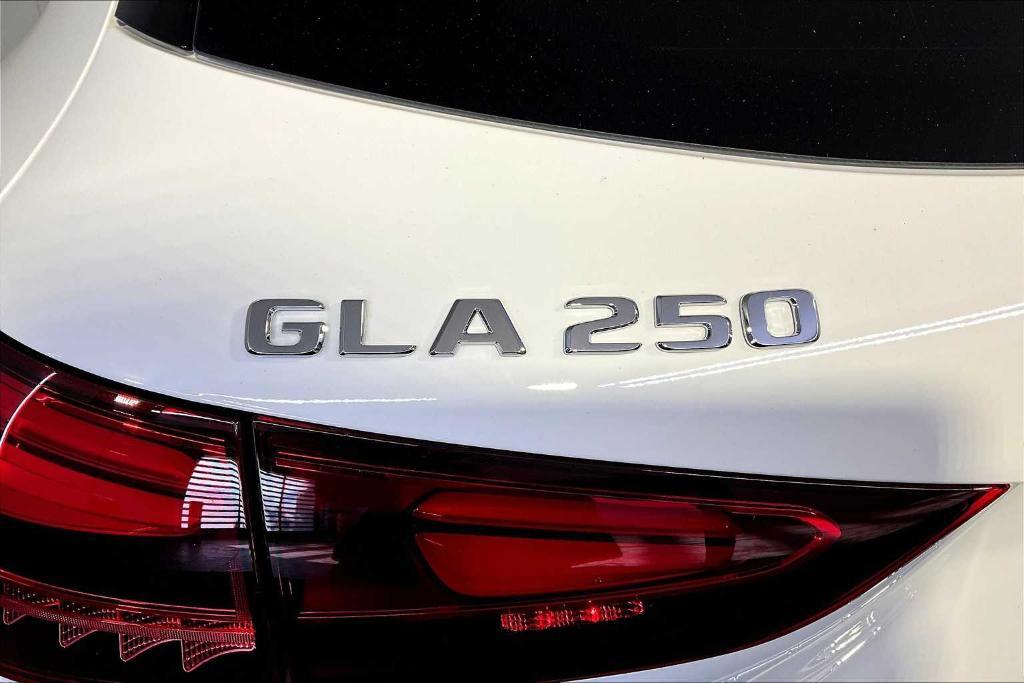 new 2026 Mercedes-Benz GLA 250 car, priced at $49,935