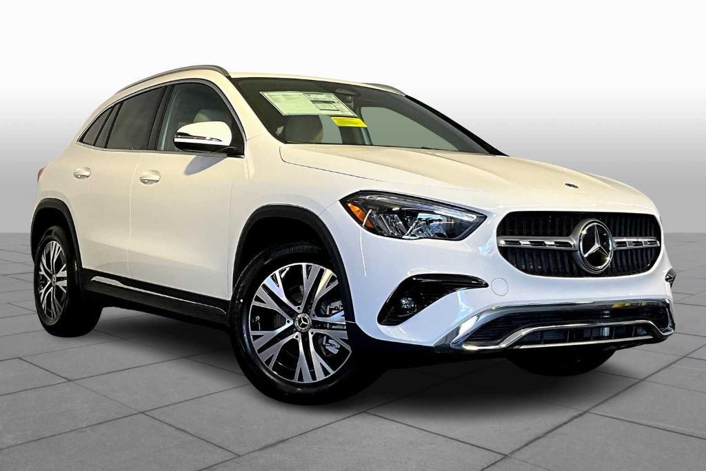 new 2025 Mercedes-Benz GLA 250 car, priced at $44,250