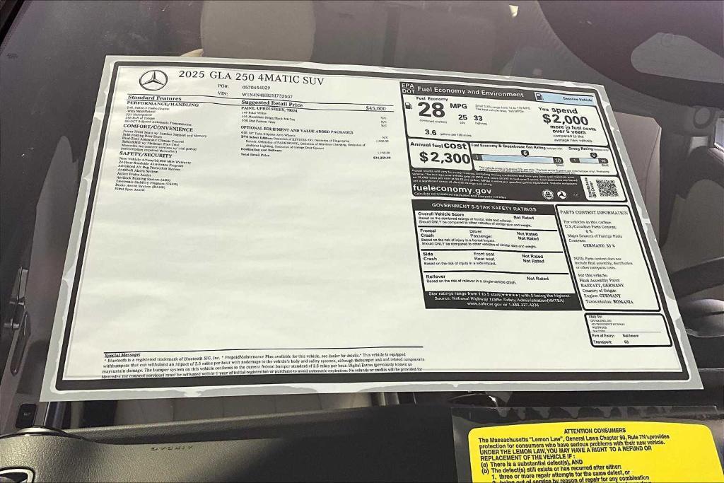 new 2025 Mercedes-Benz GLA 250 car, priced at $44,250