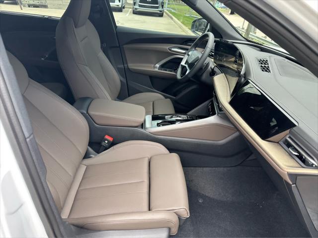 new 2025 Audi Q5 car, priced at $61,300