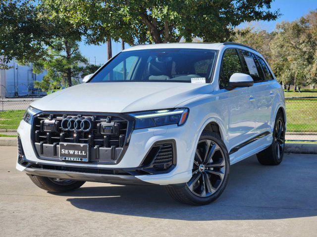 new 2025 Audi Q7 car, priced at $77,840