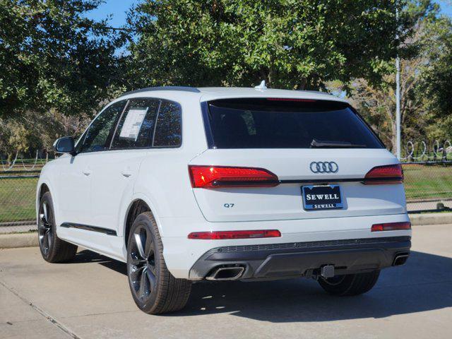 new 2025 Audi Q7 car, priced at $77,840