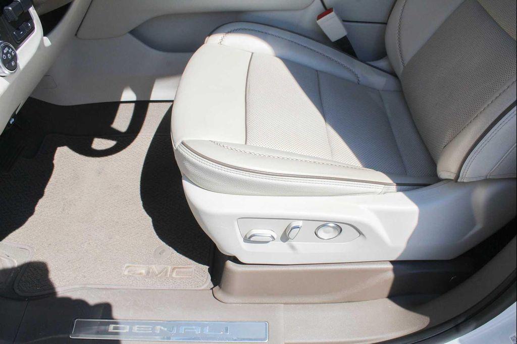 used 2022 GMC Yukon car, priced at $56,991