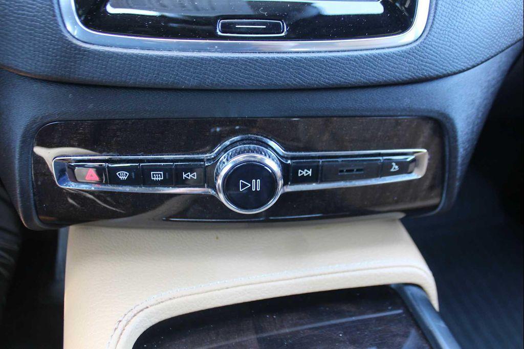 used 2018 Volvo XC90 car, priced at $24,991