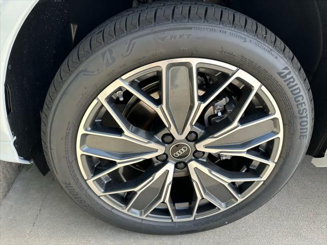 new 2025 Audi Q5 car, priced at $62,040