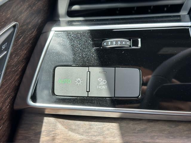 new 2025 Audi Q7 car, priced at $77,000
