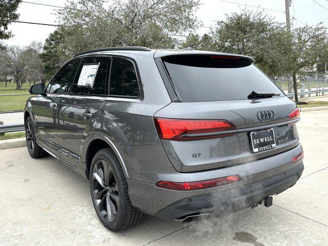 new 2025 Audi Q7 car, priced at $77,840