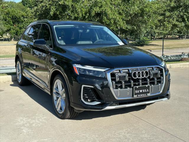 new 2025 Audi Q7 car, priced at $77,080