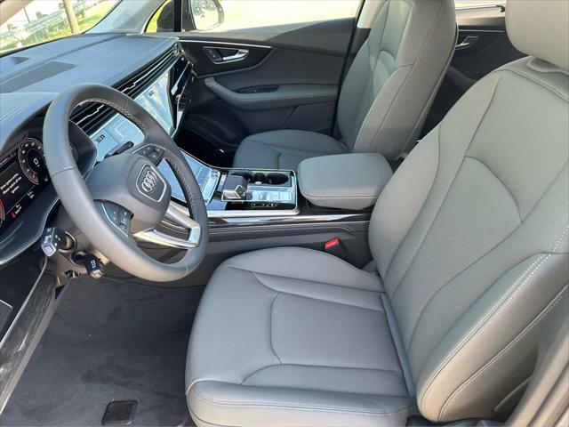 new 2025 Audi Q7 car, priced at $77,080