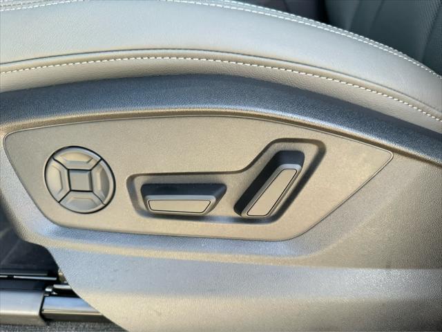 new 2025 Audi Q7 car, priced at $77,080