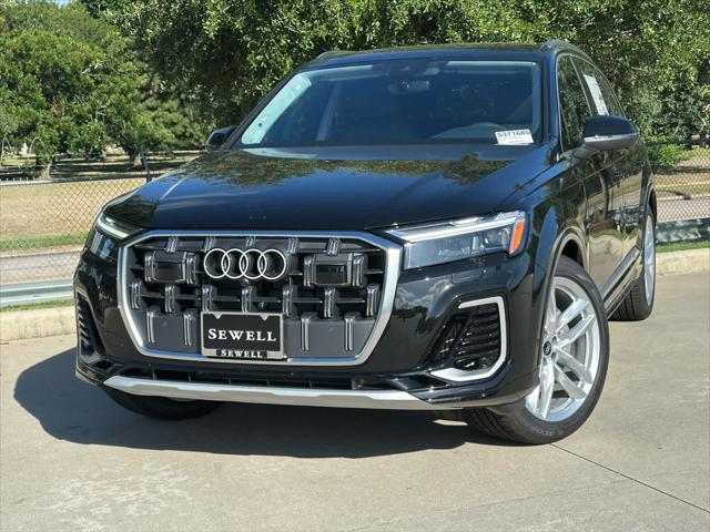 new 2025 Audi Q7 car, priced at $77,080