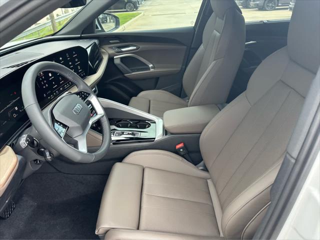 new 2025 Audi Q5 car, priced at $60,975