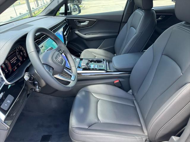 new 2025 Audi Q7 car, priced at $64,920