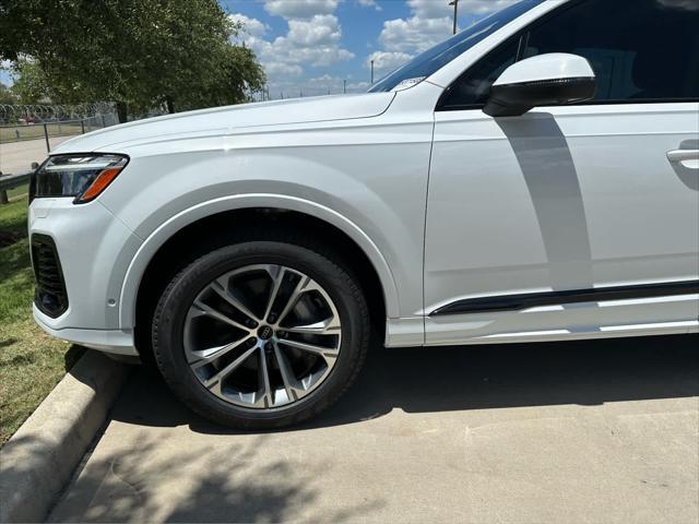 new 2025 Audi Q7 car, priced at $64,920