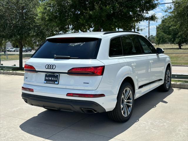 new 2025 Audi Q7 car, priced at $64,920
