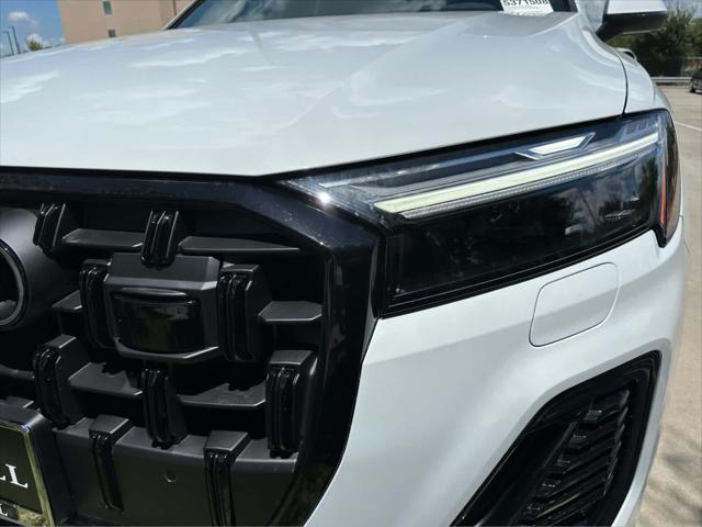 new 2025 Audi Q7 car, priced at $64,920