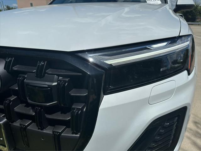 new 2025 Audi Q7 car, priced at $68,870