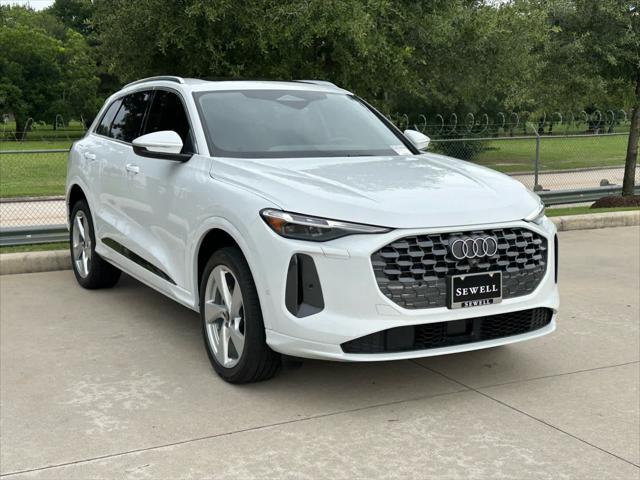 new 2025 Audi Q5 car, priced at $61,390