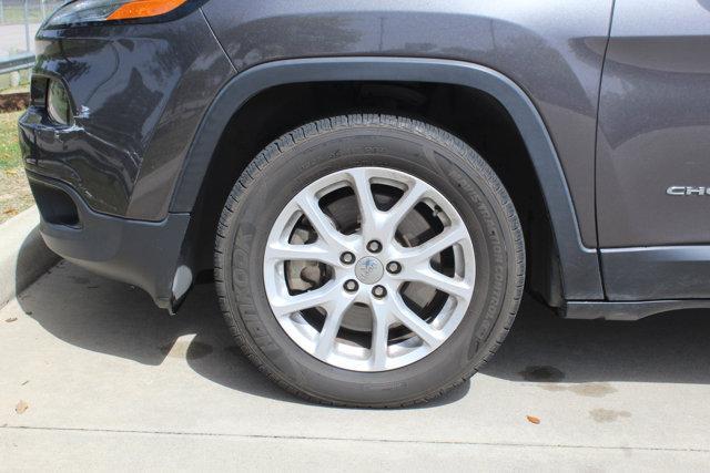 used 2017 Jeep Cherokee car, priced at $13,991