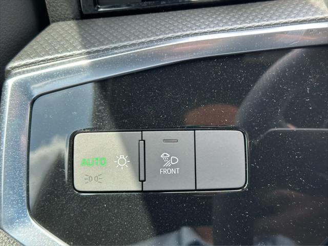 new 2025 Audi Q3 car, priced at $47,200