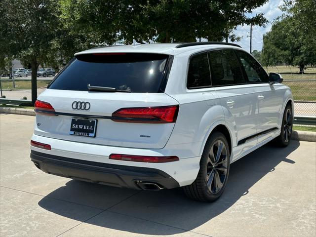 new 2025 Audi Q7 car, priced at $76,645