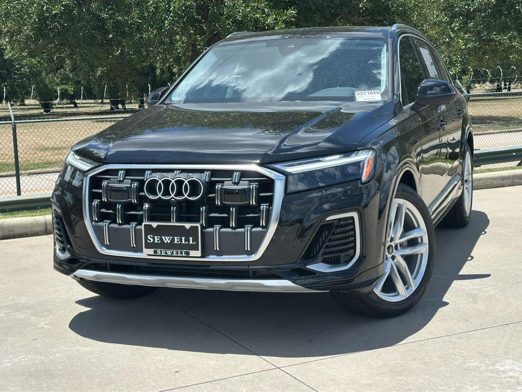 new 2025 Audi Q7 car, priced at $69,979
