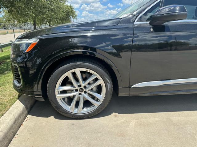 new 2025 Audi Q7 car, priced at $76,480