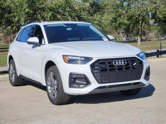 new 2025 Audi Q5 car, priced at $50,250