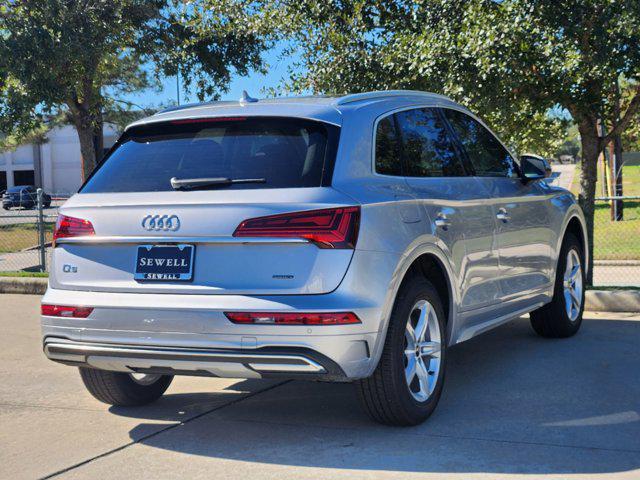 new 2025 Audi Q5 car, priced at $49,700