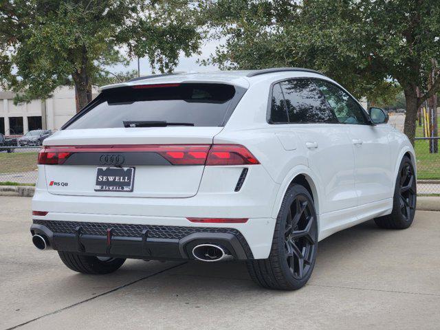 new 2025 Audi RS Q8 car, priced at $154,290