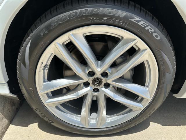 new 2025 Audi Q7 car, priced at $76,950