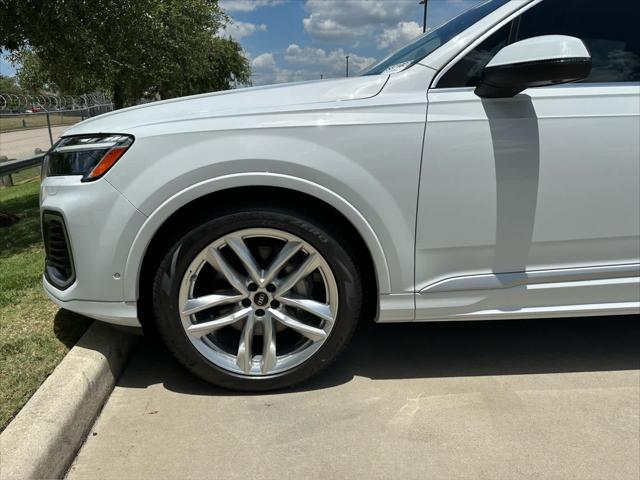 new 2025 Audi Q7 car, priced at $76,950