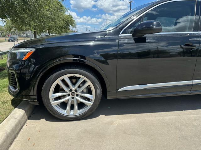 new 2025 Audi Q7 car, priced at $76,480
